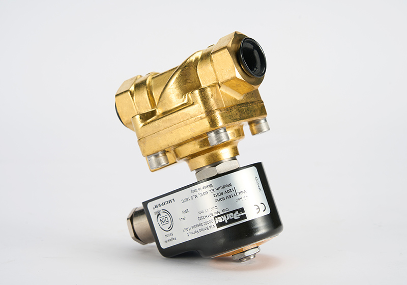 Solenoid والو